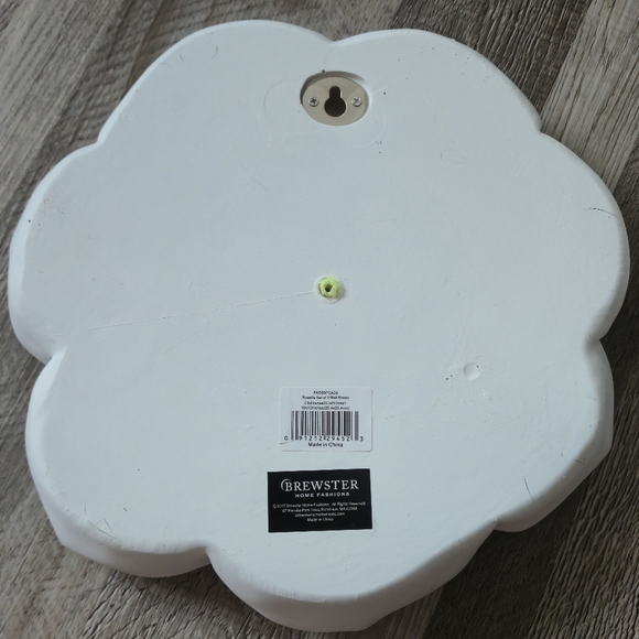 Brewster Home Fashions Rosetta White Gold Trim Wall Rose Decor Set Of 3 - Picture 8 of 14